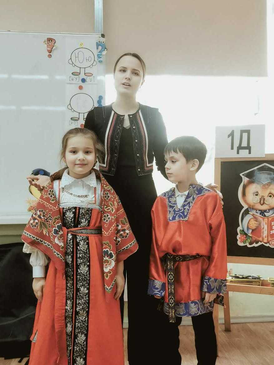 <span style="font-weight: bold;">ЭКСКУРСИИ ( НА ВЫЕЗД В ШКОЛУ)</span> 